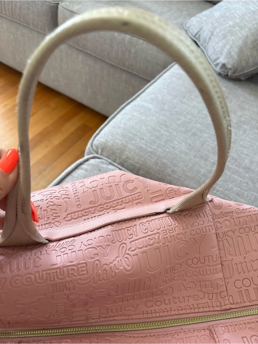 Juicy Couture Pink Embossed Logo Weekender / Duffle Bag 💕